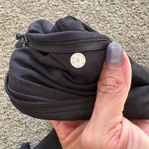 lululemon athletica Charcoal Leggings - Picture 4 of 5